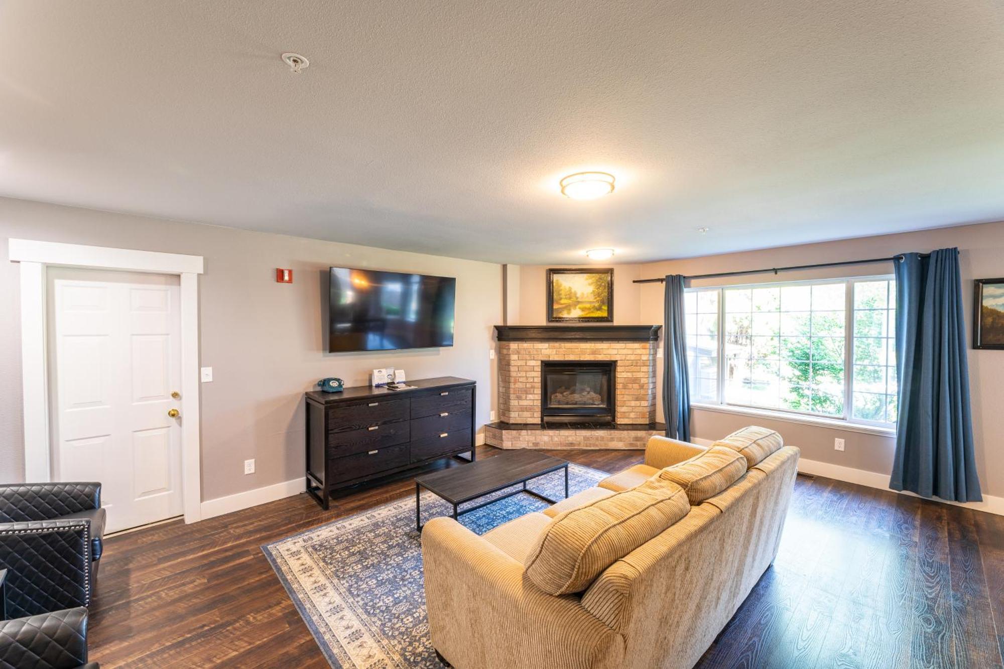 Blue Elk Inn Leavenworth Ngoại thất bức ảnh